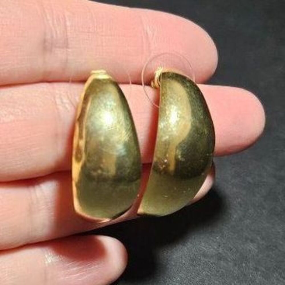 Gold tone curved earrings half hoop
